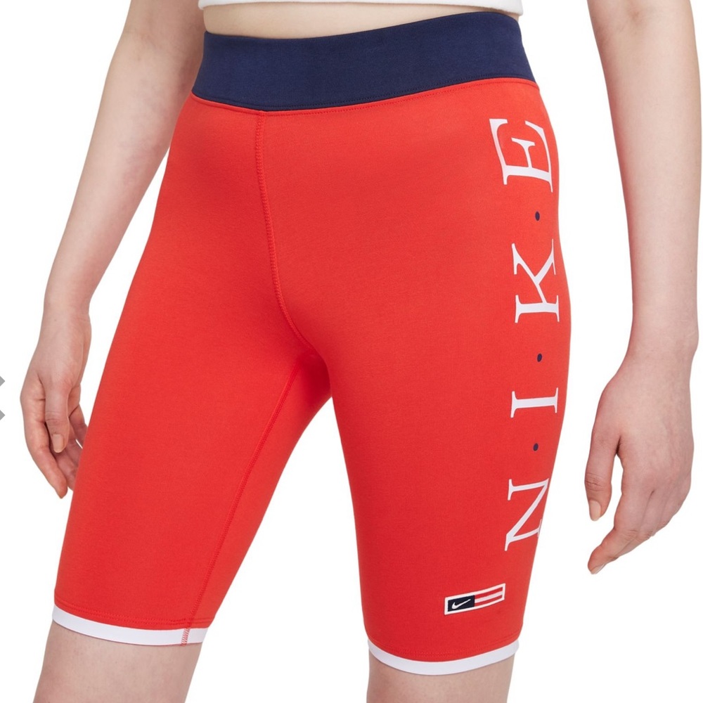 Womens Size XS Nike Sportswear Essential Americana Bike Shorts Red DM7991-673